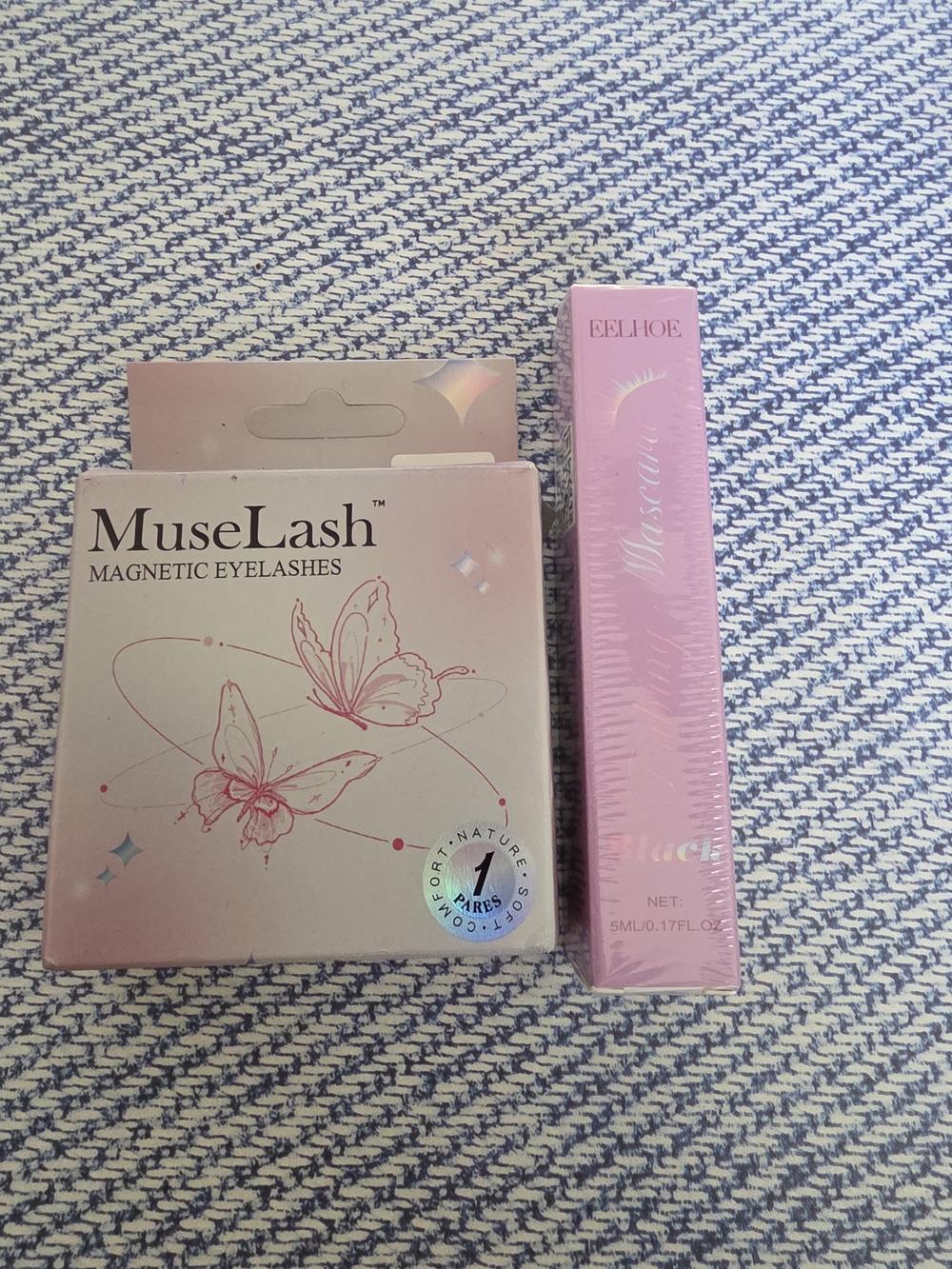 Muse MuseLash Magnetic Eyelashes in Pink Packaging